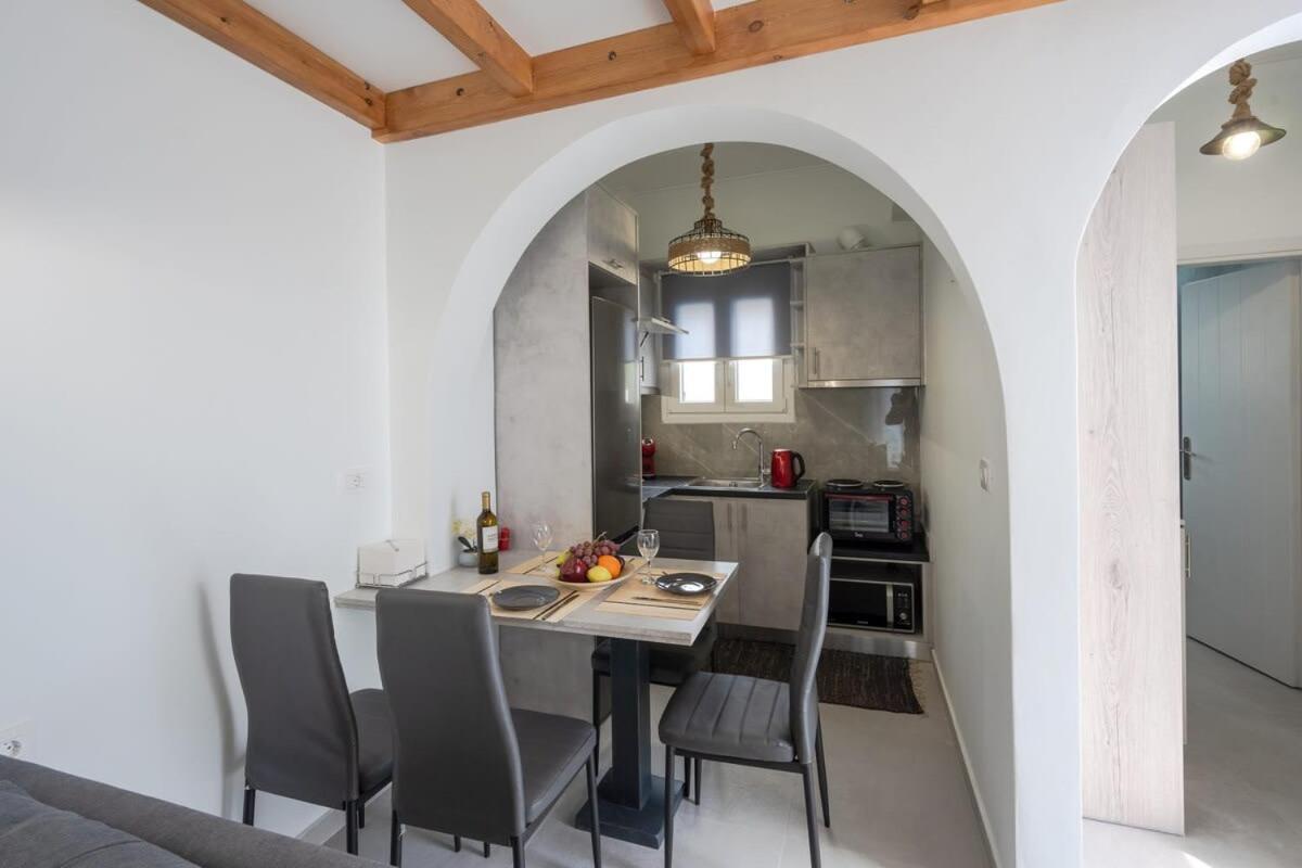 Apartment Seaward Kamari (Santorini)